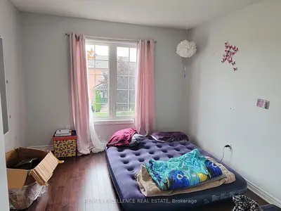 5553 Bonnie Street, Mississauga, ON L5M 0N7