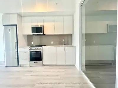 1787 St. Clair Avenue W 923, Toronto W03, ON M6N 1J4