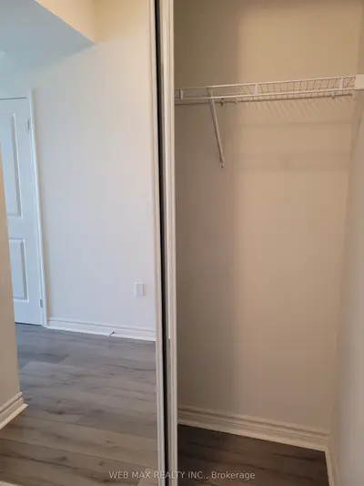 349 RATHBURN Road W 2019, Mississauga, ON L5B 0G9
