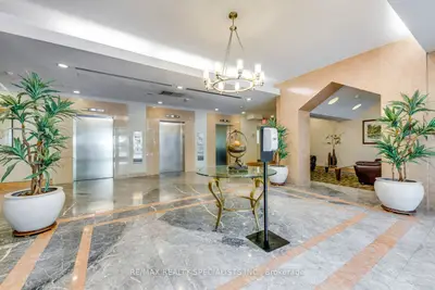 2177 Burnhamthorpe Road W 402, Mississauga, ON L5L 5P9