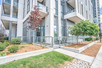 15 ZORRA Street 104, Toronto W08, ON M8Z 0C1