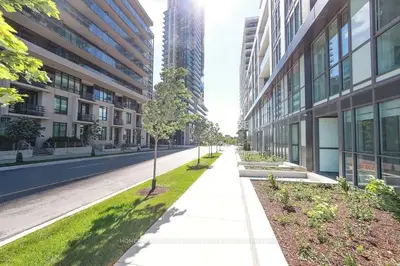 70 Annie Craig Drive TH 102, Toronto W06, ON M8V 0G2