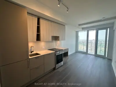 3900 Confederation Parkway 4512, Mississauga, ON L5B 0M3