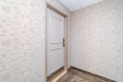 1300 Mississauga Valley Boulevard 1411, Mississauga, On L5a 3s9