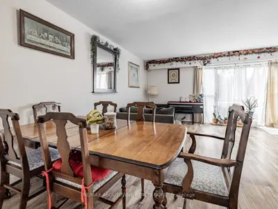 384 Driftwood Avenue 3, Toronto W05, ON M3N 2P5