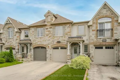 2342 WHISTLING SPRINGS Crescent, Oakville, ON L6M 0C3