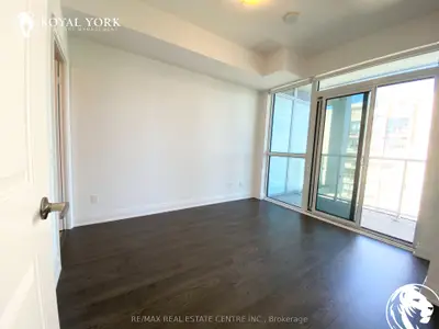 55 Speers Road 1304, Oakville, ON L6K 0H9