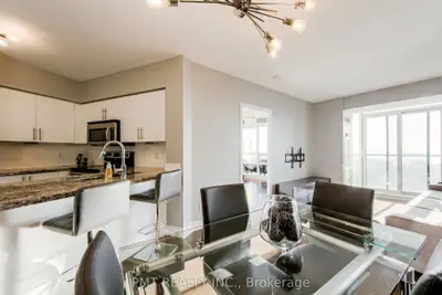 2240 Lake Shore Boulevard W 1107, Toronto W06, On M8v 0b1