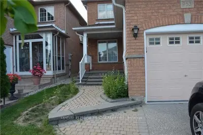 953 Sonoma Court, Mississauga, ON L5V 2P4
