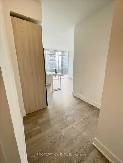 70 Annie Craig Drive 2109, Toronto W06, ON M8V 0C4
