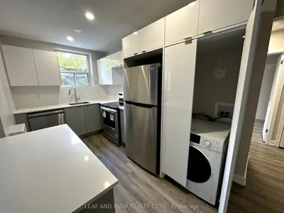 292 The Kingsway Road 000C, Toronto W08, ON M9A 3V1