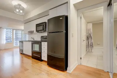 1070 Sheppard Avenue W 519, Toronto W05, ON M3J 0G8