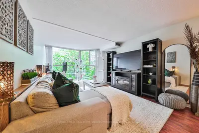 2091 Hurontario Street 411, Mississauga, ON L5A 4E6