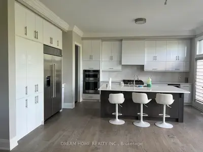 1420 Ford Strathy Crescent Room C, Oakville, ON L6H 7G1