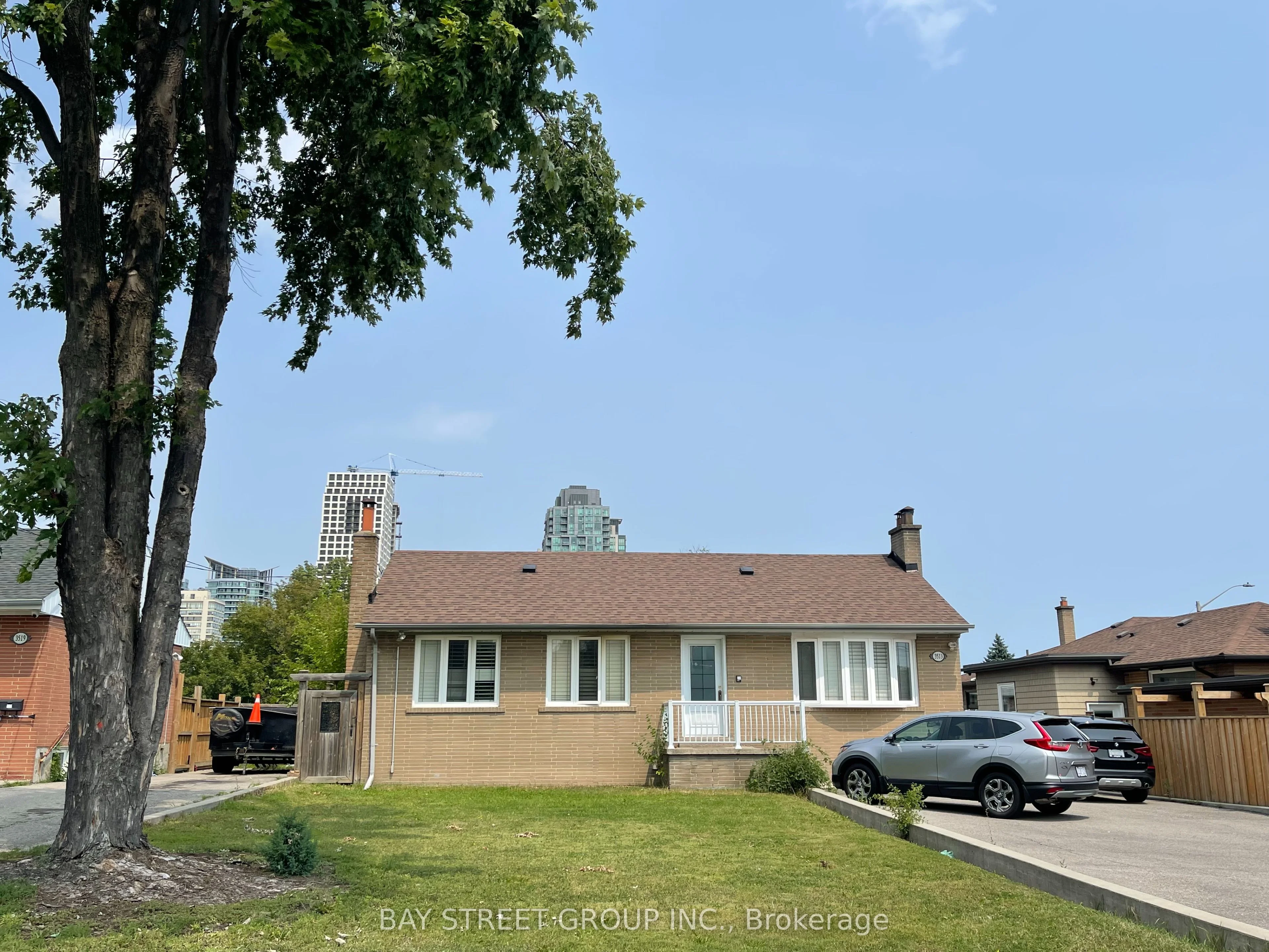 3513 Palgrave Road, Mississauga, On L5b 1w1