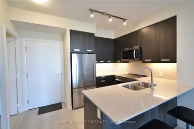 35 Watergarden Drive 2812, Mississauga, ON L5R 0G8