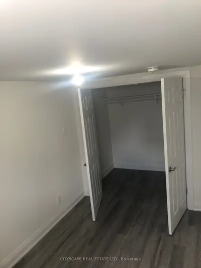 459 Hopewell Avenue Bsmt, Toronto W04, ON M6E 2S4