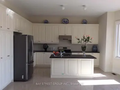 3136 William Rose Way, Oakville, ON L6H 0T1