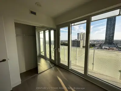 3883 Quartz Road 1109, Mississauga, On L5b 4m6