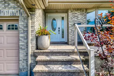 1582 Hermant Court, Mississauga, On L5h 3t2