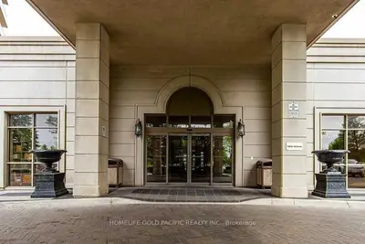 700 Humberwood Boulevard 1931, Toronto W10, ON M9W 7J4