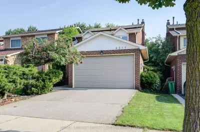4211 Trellis Crescent, Mississauga, ON L5L 2M1