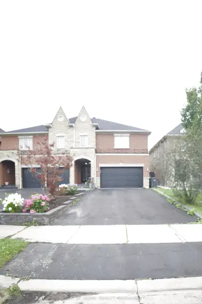 938 Mandolin Place, Mississauga, ON L5W 1S3