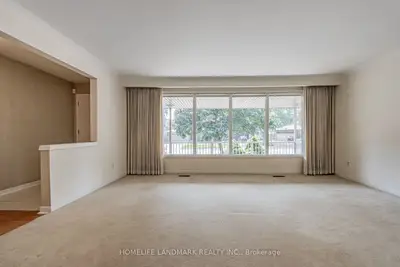 274 Timothy Court, Mississauga, ON L5G 2B4