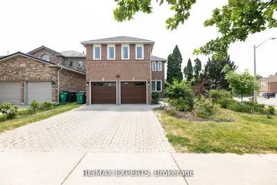 5200 Warwickshire Way, Mississauga, ON L5V 1N5