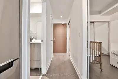 1926 Lake Shore Boulevard W 1511, Toronto W01, ON M6S 1A1