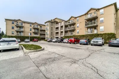 1480 Bishops Gate 316, Oakville, ON L6M 4N4
