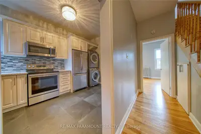 291 Pacific Avenue 2nd Fl, Toronto W02, On M6p 2p8