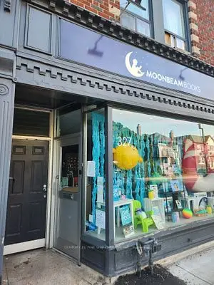 327 Jane Street, Toronto W02, ON M6S 3Z3
