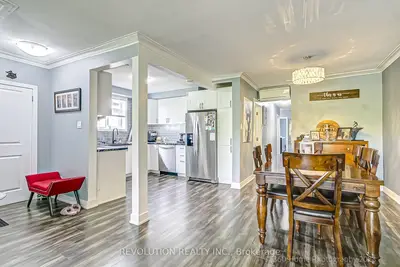 279 Scarlett Road, Toronto W03, On M6n 4l1