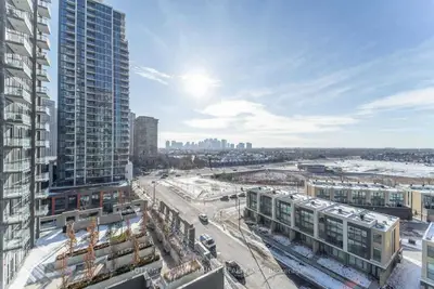 5033 Four Springs Avenue 811, Mississauga, ON L5R 0G6