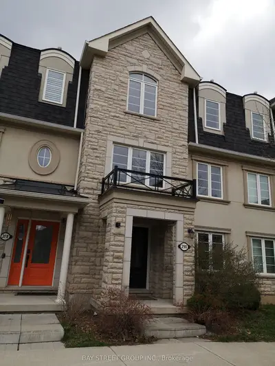 290 Ellen Davidson Drive, Oakville, ON L6M 0V5