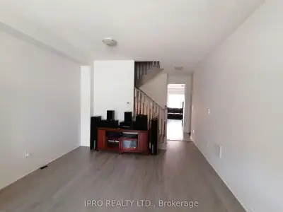4072 Channing Crescent, Oakville, ON L6H 3R3