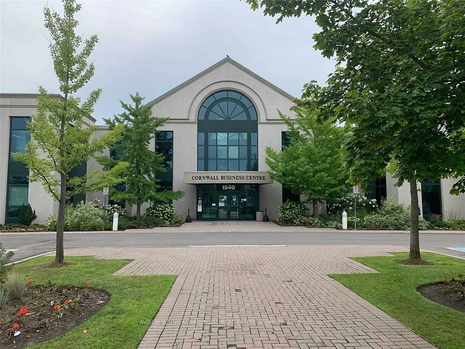 1540 Cornwall Road E 211, Oakville, ON L6J 7W5