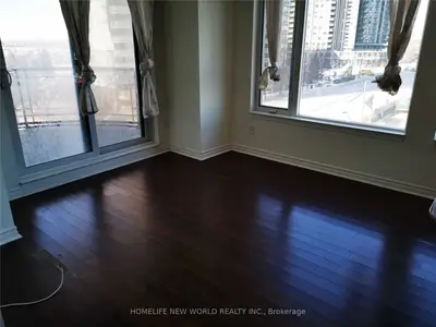 385 Prince Of Wales Drive 523, Mississauga, ON L5B 0C6