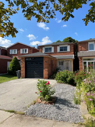 4696 Drakestone Crescent, Mississauga, ON L5R 1K5