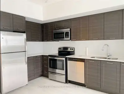 2212 Lake Shore Boulevard W 910, Toronto W06, ON M8V 0C2