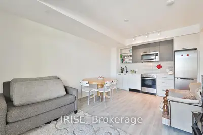 2300 St. Clair Avenue W 714, Toronto W02, ON M6N 1K8