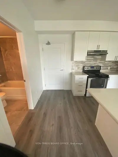 2490 Old Bronte Road 723, Oakville, ON L6M 0Y5