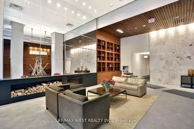 330 Princess Royal Drive 314, Mississauga, ON L5B 4P7