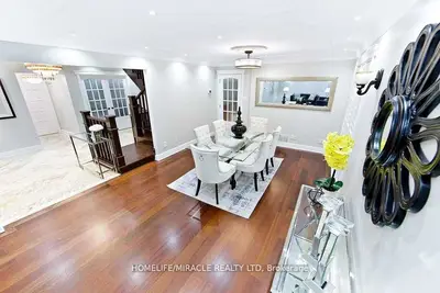 1757 Rowntree Court, Mississauga, On L4w 4v3