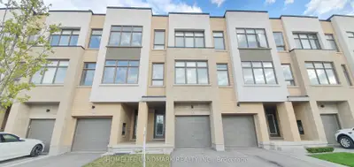 218 Squire Crescent, Oakville, ON L6H 0L6