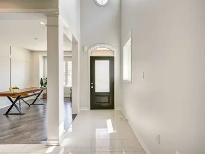 355 Begonia Gardens, Oakville, ON L6M 1L7