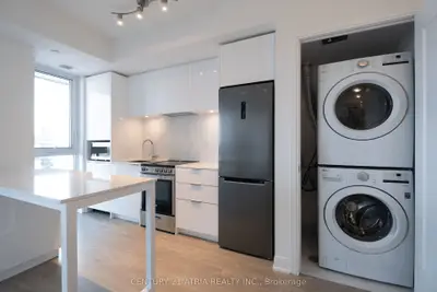 70 Annie Craig Drive W 2703, Toronto W06, ON M8V 0G2