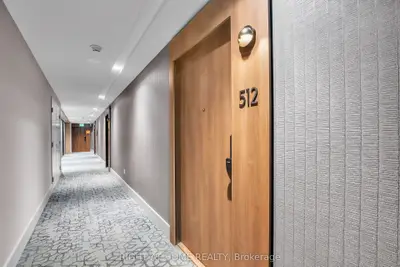 21 Park Street E 512, Mississauga, ON L5G 0C2