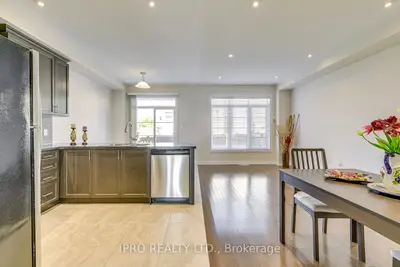 3029 Rivertrail Common, Oakville, ON, L6M 0Z1